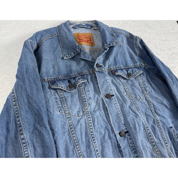 Levi's Other - Levi's Trucker Jacket Mens XXL *Fits XL*  Faded Wash Outerwear Classic Button Up